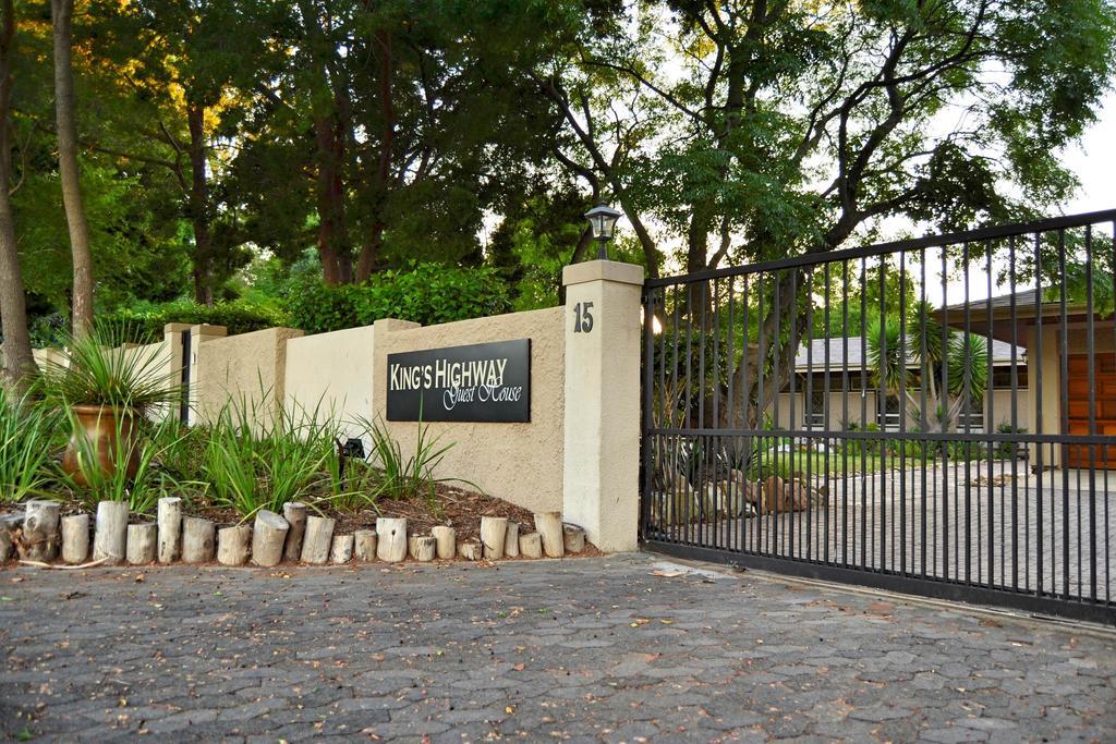 King'S Highway Guest House 西萨默塞特 外观 照片