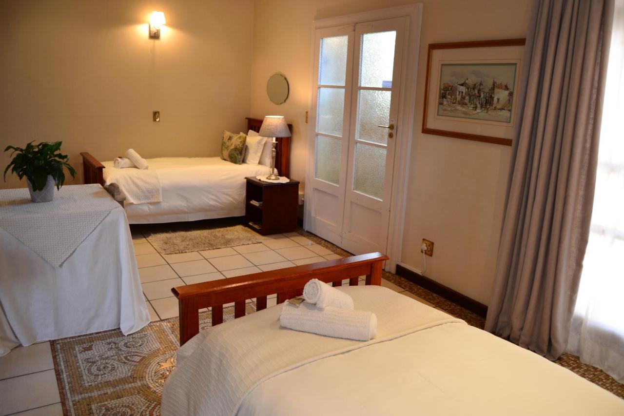 King'S Highway Guest House 西萨默塞特 外观 照片